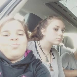 Meet your Posher, Caroline